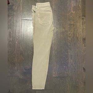 American Eagle khaki pants high rise women’s size 4
